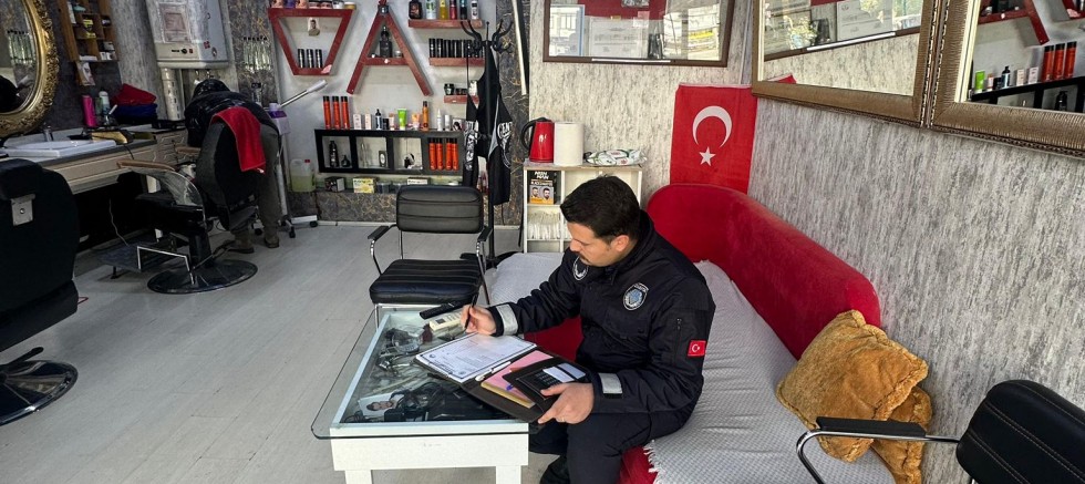 Berber ve Kuaförlere Sıkı Denetim - GÜNDEM