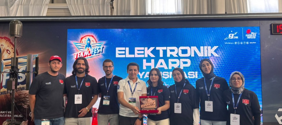Jet Motor Tasarım Yarışması’nda En Özgün Tasarım Ödülü - TEKNOLOJİ