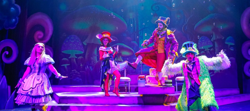 Trabzon DT'den görsel bir şölen  “Alice Harikalar Diyarında”  - MAGAZİN