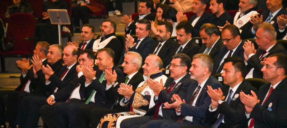 “ÜNİVERSİTELERİMİZ BÜYÜK SORUMLULUK TAŞIYOR” - EĞİTİM
