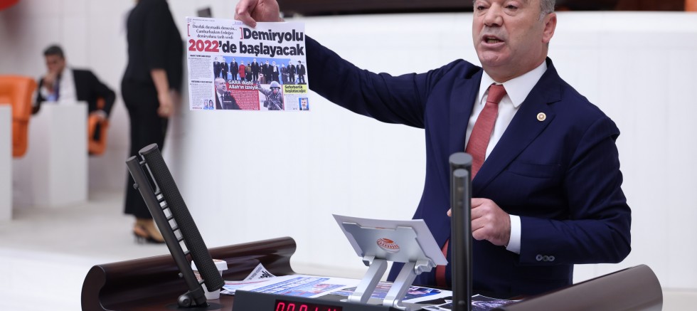 Yavuz Aydın, Trabzon’un demiryolu sorunu... - EKONOMİ